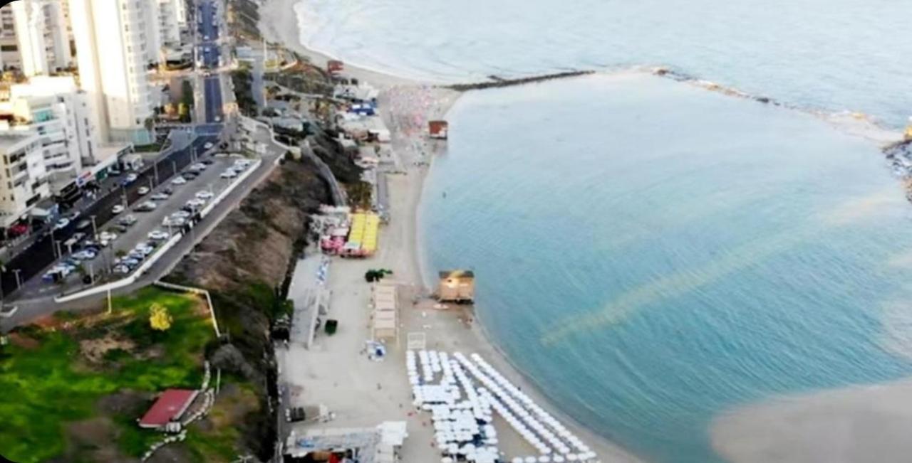 Beachfront Studio Apartment Bat Yam 412 Kültér fotó