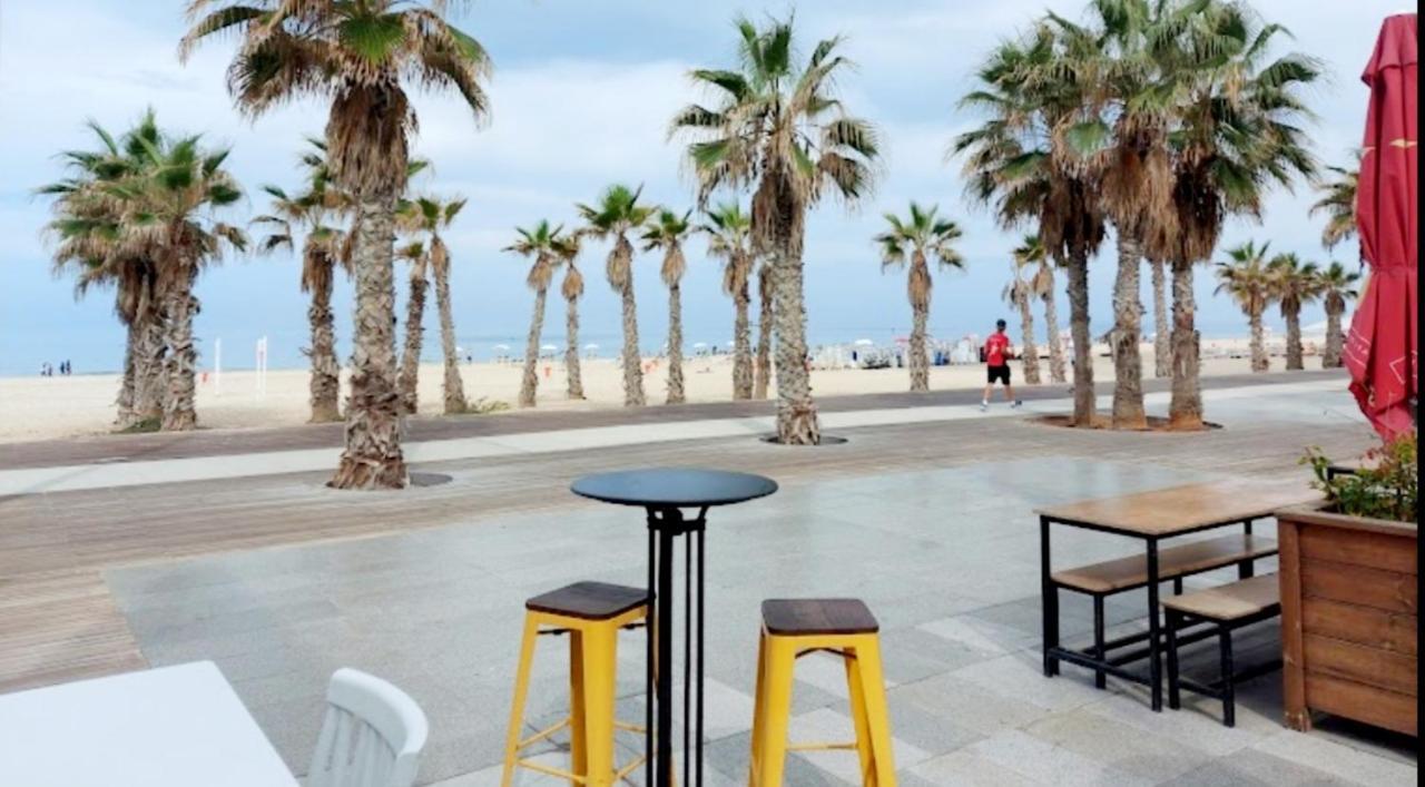 Beachfront Studio Apartment Bat Yam 412 Kültér fotó
