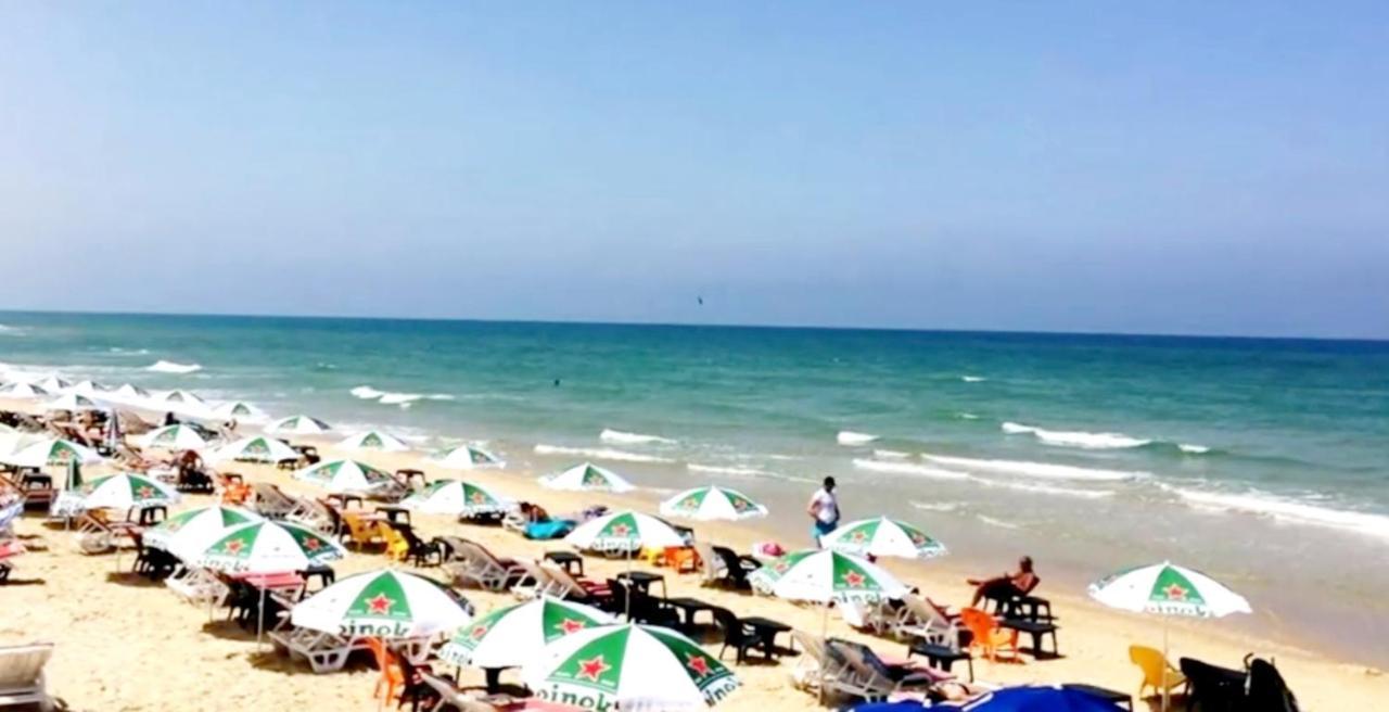 Beachfront Studio Apartment Bat Yam 412 Kültér fotó