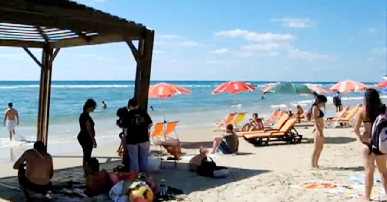 Beachfront Studio Apartment Bat Yam 412 Kültér fotó
